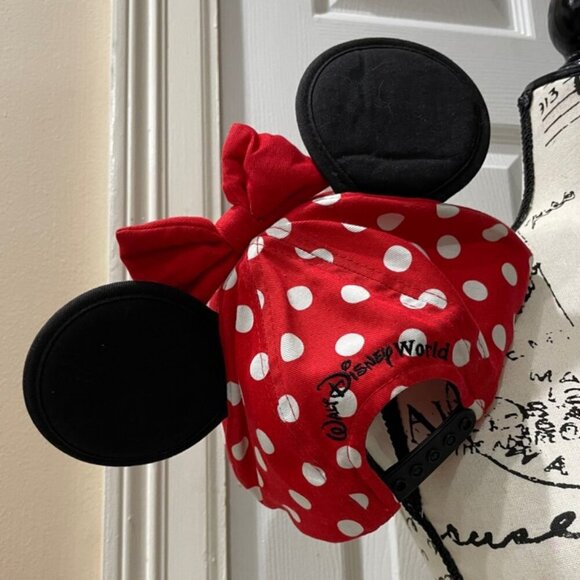 Disneyland MINNIE MOUSE BASBALL CAP POLKA DOOTS BOW KAWAII HAT RED BLACK - Picture 8 of 10
